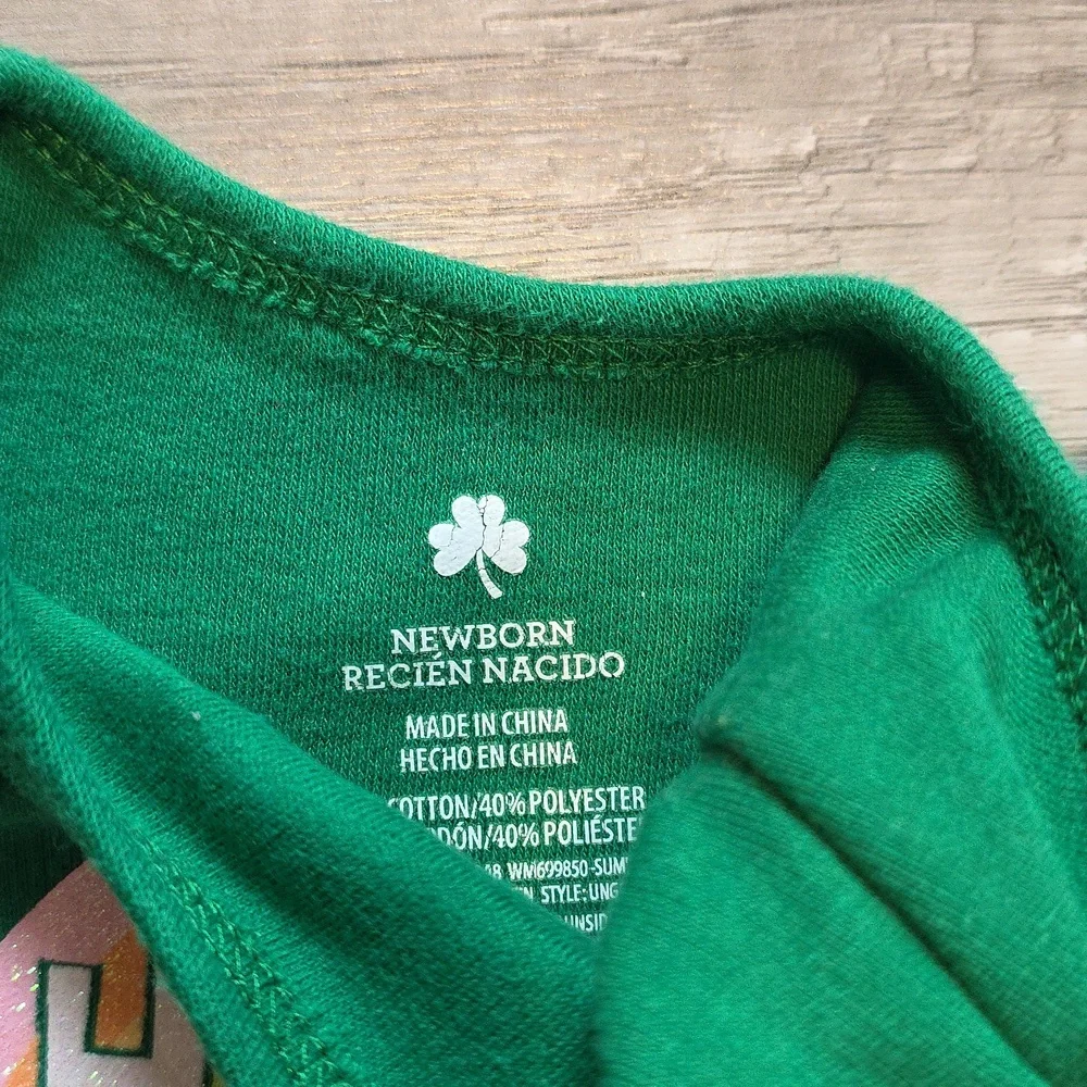 Green 'Happy Go Lucky' Baby‎ Onesie